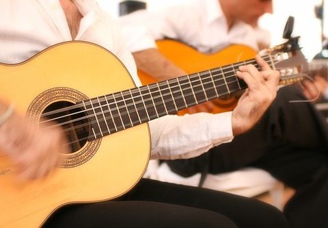 aprender a tocar la guitarra