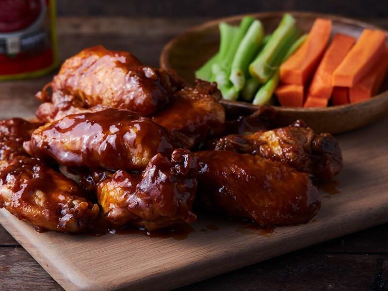 Alitas con salsa